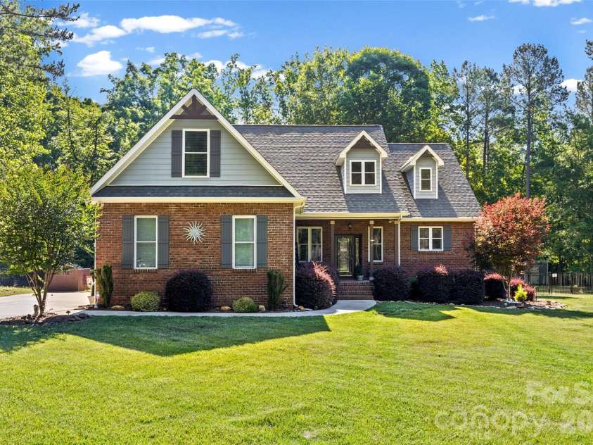 790 Brandon Road, Clover, SC 29710.  MLS# CAR4342411, YatesRealty ID 16150. 