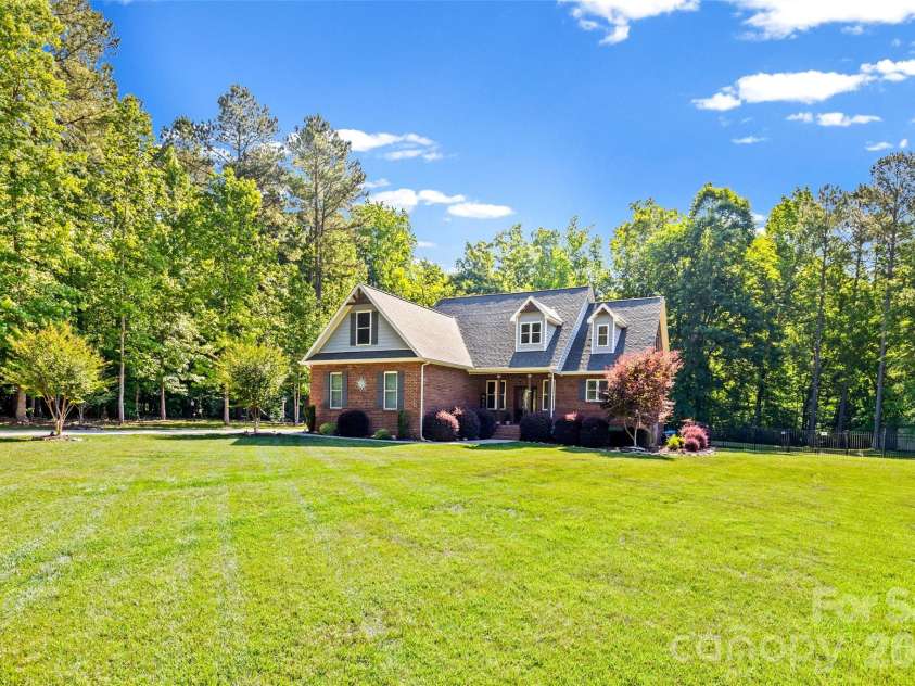 790 Brandon Road, Clover, SC 29710.  MLS# CAR4342411, YatesRealty ID 16150. 