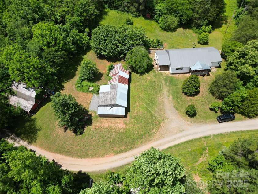 140 Dalu Lane, Harmony, NC 28634.  MLS# CAR4263848, YatesRealty ID 16151. 