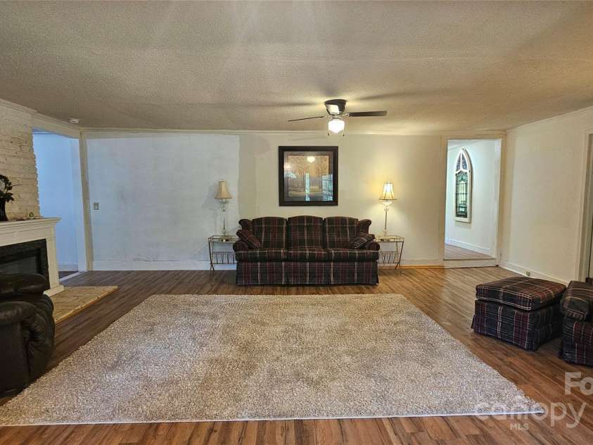 140 Dalu Lane, Harmony, NC 28634.  MLS# CAR4263848, YatesRealty ID 16151. 