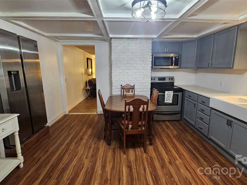 140 Dalu Lane, Harmony, NC 28634.  MLS# CAR4263848, YatesRealty ID 16151. 
