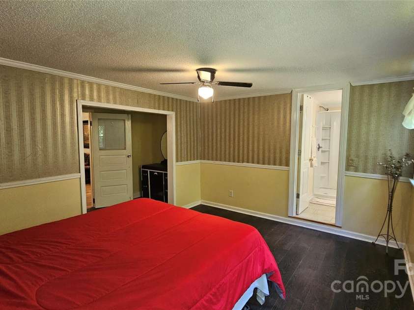 140 Dalu Lane, Harmony, NC 28634.  MLS# CAR4263848, YatesRealty ID 16151. 