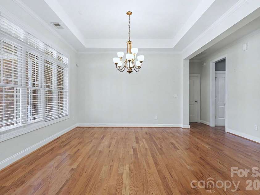 170 Saint James Way, Salisbury, NC 28147.  MLS# CAR4325625, YatesRealty ID 16151. Large dining room