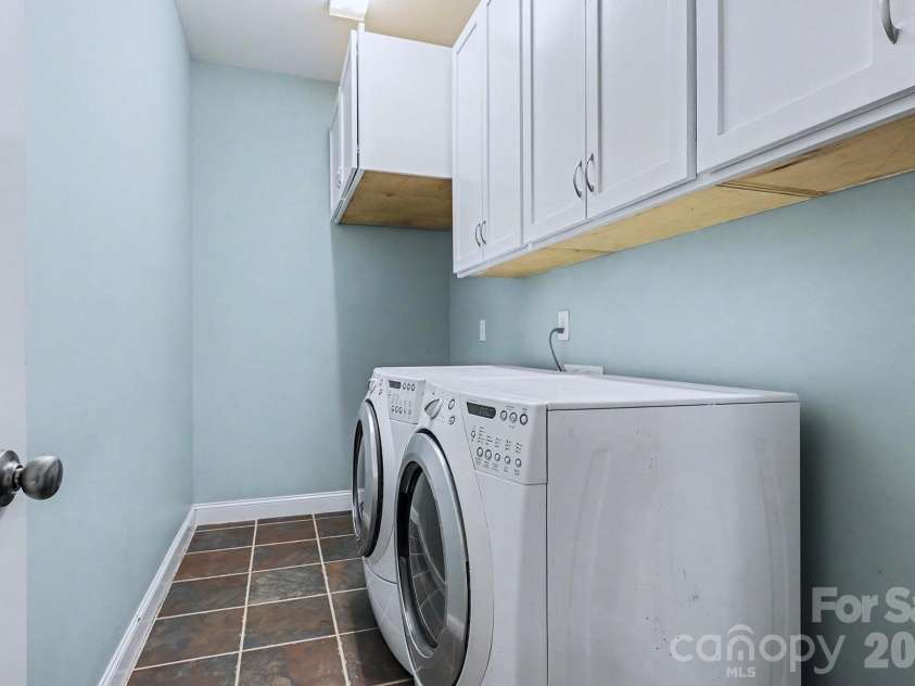170 Saint James Way, Salisbury, NC 28147.  MLS# CAR4325625, YatesRealty ID 16151. Laundry