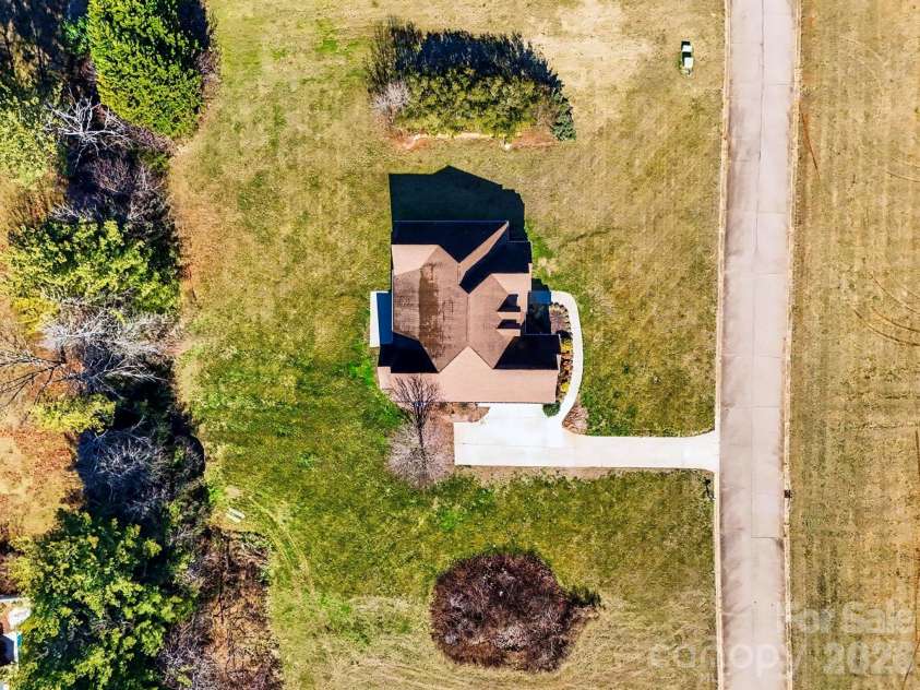 170 Saint James Way, Salisbury, NC 28147.  MLS# CAR4325625, YatesRealty ID 16151. Private lot