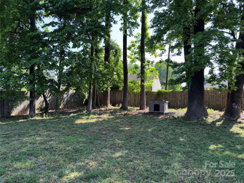 9624 Langston Mill Road, Charlotte, NC 28216.  MLS# CAR4210799, YatesRealty ID 16152. 