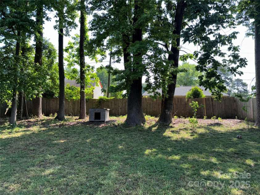 9624 Langston Mill Road, Charlotte, NC 28216.  MLS# CAR4210799, YatesRealty ID 16152. 