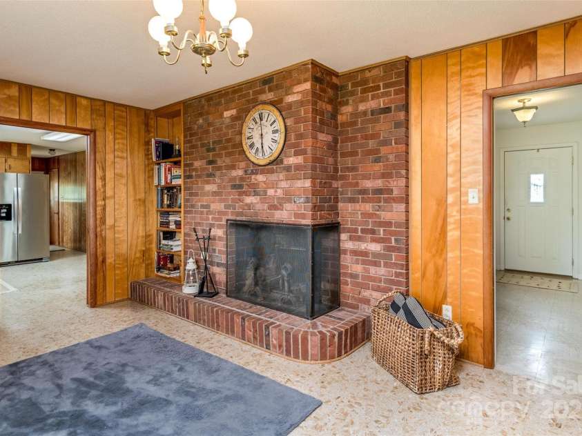 765 York Institute Road, Hiddenite, NC 28636.  MLS# CAR4260914, YatesRealty ID 16153. 