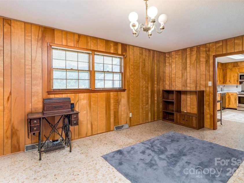 765 York Institute Road, Hiddenite, NC 28636.  MLS# CAR4260914, YatesRealty ID 16153. 