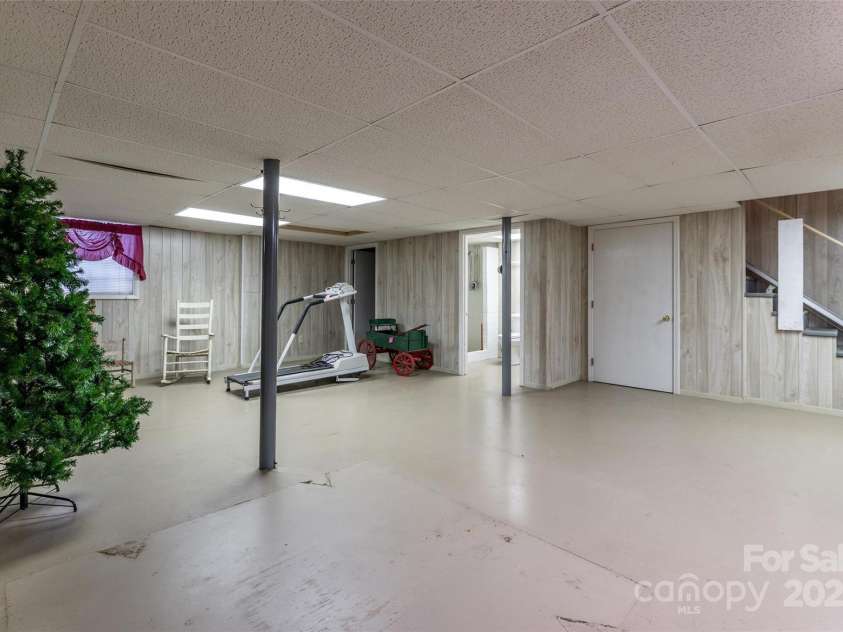 765 York Institute Road, Hiddenite, NC 28636.  MLS# CAR4260914, YatesRealty ID 16153. Partially finished basement with full bath