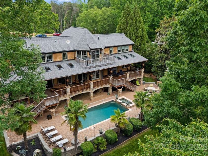 116 Creeky Hollow Drive, Mooresville, NC 28117.  MLS# CAR4259678, YatesRealty ID 16154. 