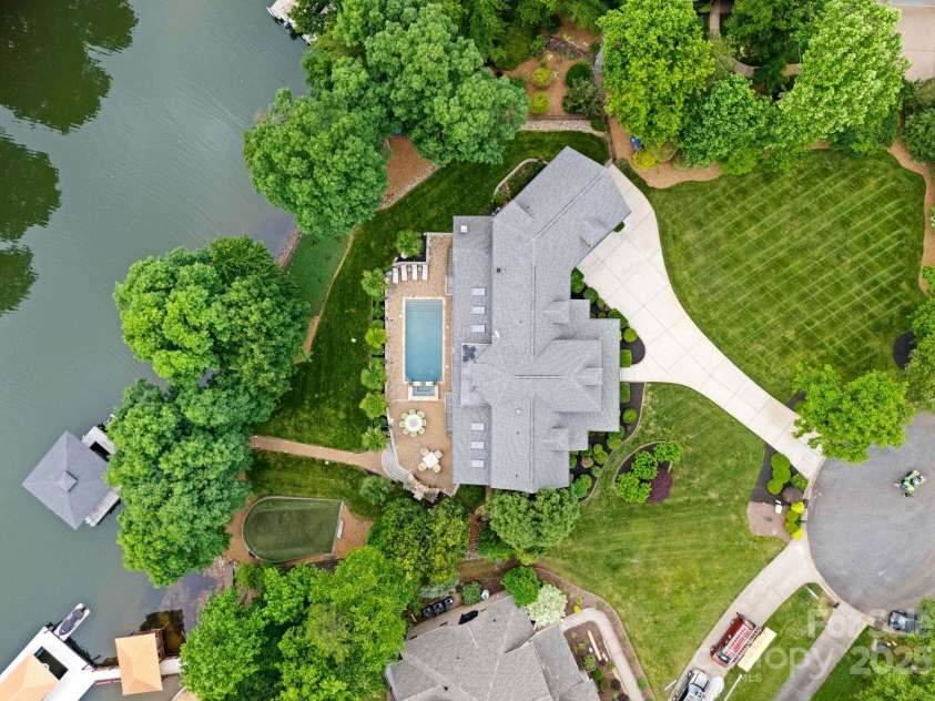 116 Creeky Hollow Drive, Mooresville, NC 28117.  MLS# CAR4259678, YatesRealty ID 16154. 
