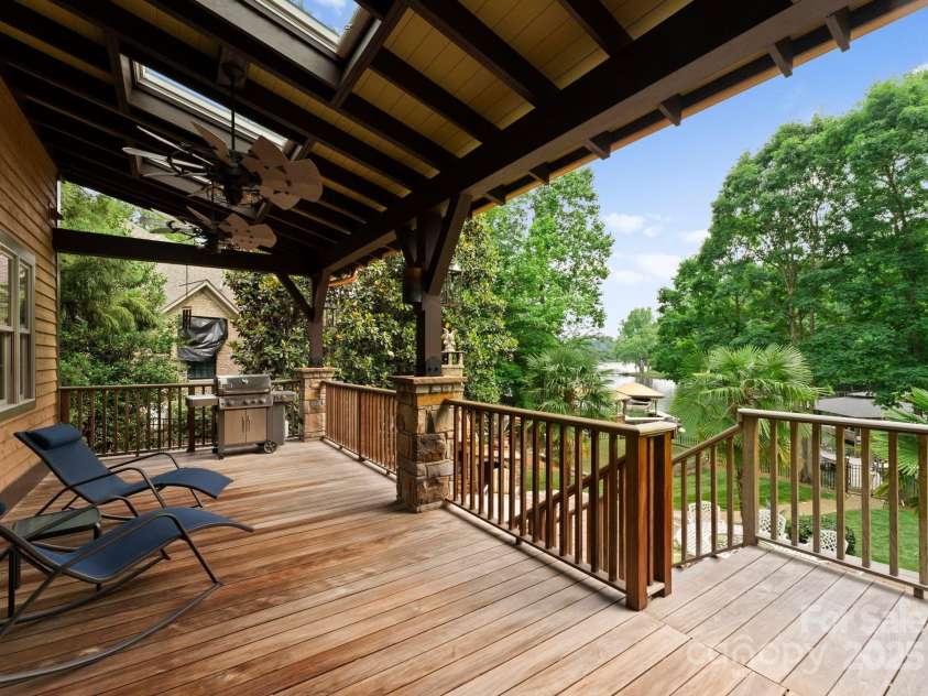 116 Creeky Hollow Drive, Mooresville, NC 28117.  MLS# CAR4259678, YatesRealty ID 16154. 