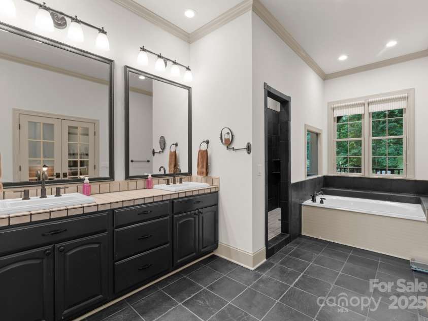 116 Creeky Hollow Drive, Mooresville, NC 28117.  MLS# CAR4259678, YatesRealty ID 16154. 