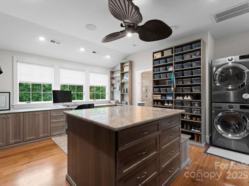116 Creeky Hollow Drive, Mooresville, NC 28117.  MLS# CAR4259678, YatesRealty ID 16154. 