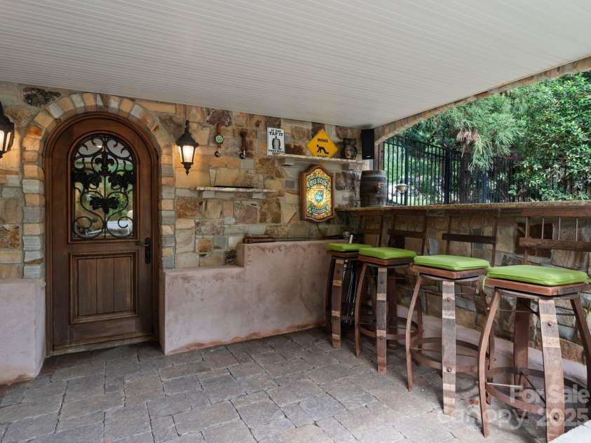 116 Creeky Hollow Drive, Mooresville, NC 28117.  MLS# CAR4259678, YatesRealty ID 16154. 