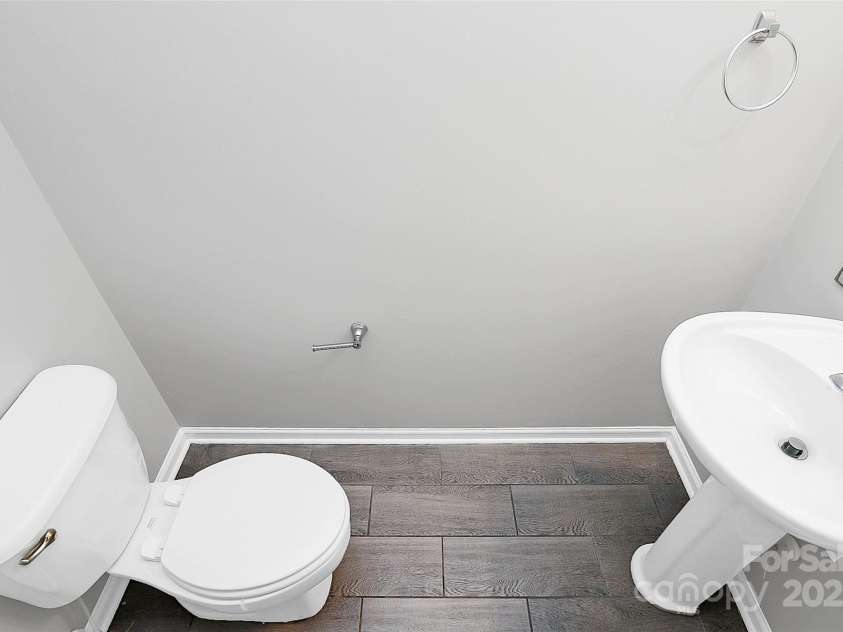 5943 Pisgah Way, Charlotte, NC 28217.  MLS# CAR4254416, YatesRealty ID 16155. 