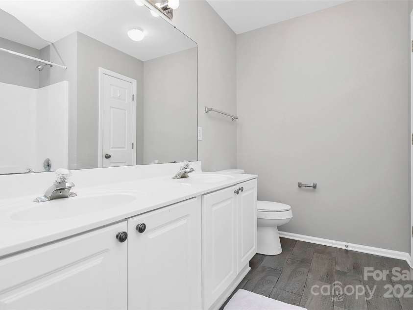 5943 Pisgah Way, Charlotte, NC 28217.  MLS# CAR4254416, YatesRealty ID 16155. 