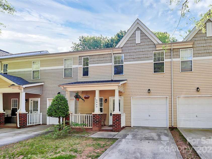 5943 Pisgah Way, Charlotte, NC 28217.  MLS# CAR4254416, YatesRealty ID 16155. 