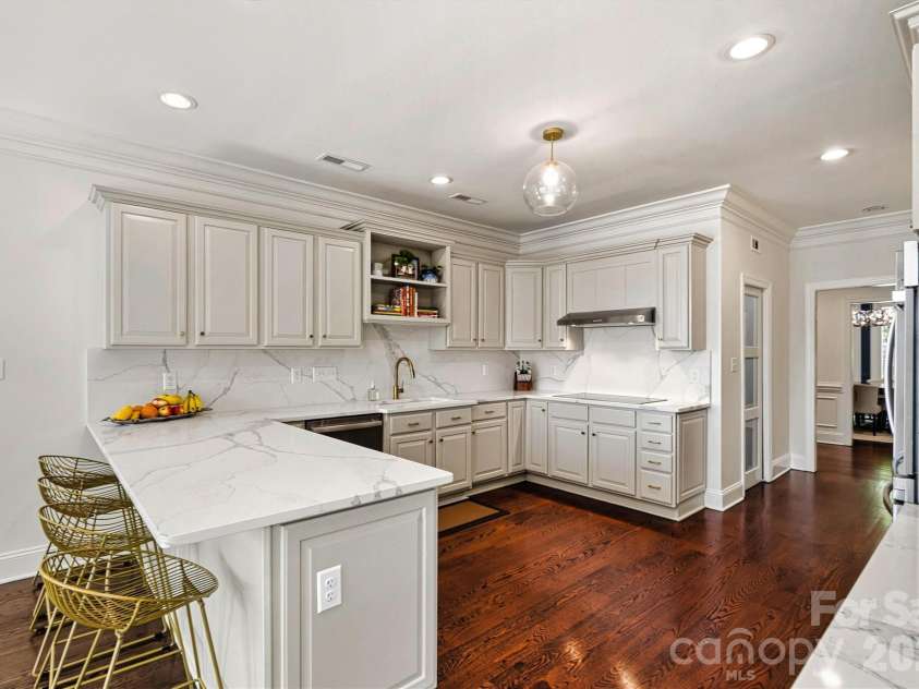 22026 Satilla Drive, Cornelius, NC 28031.  MLS# CAR4369674, YatesRealty ID 16156. 