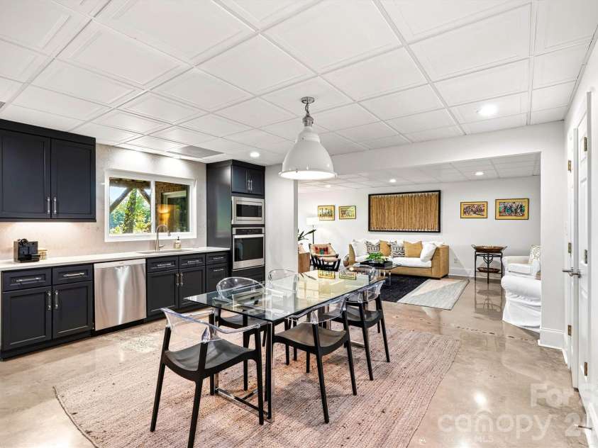 22026 Satilla Drive, Cornelius, NC 28031.  MLS# CAR4369674, YatesRealty ID 16156. 