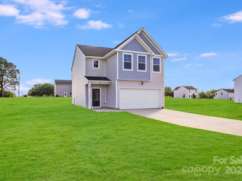 103 Red Cedar Lane, Statesville, NC 28625.  MLS# CAR4309198, YatesRealty ID 16157. 