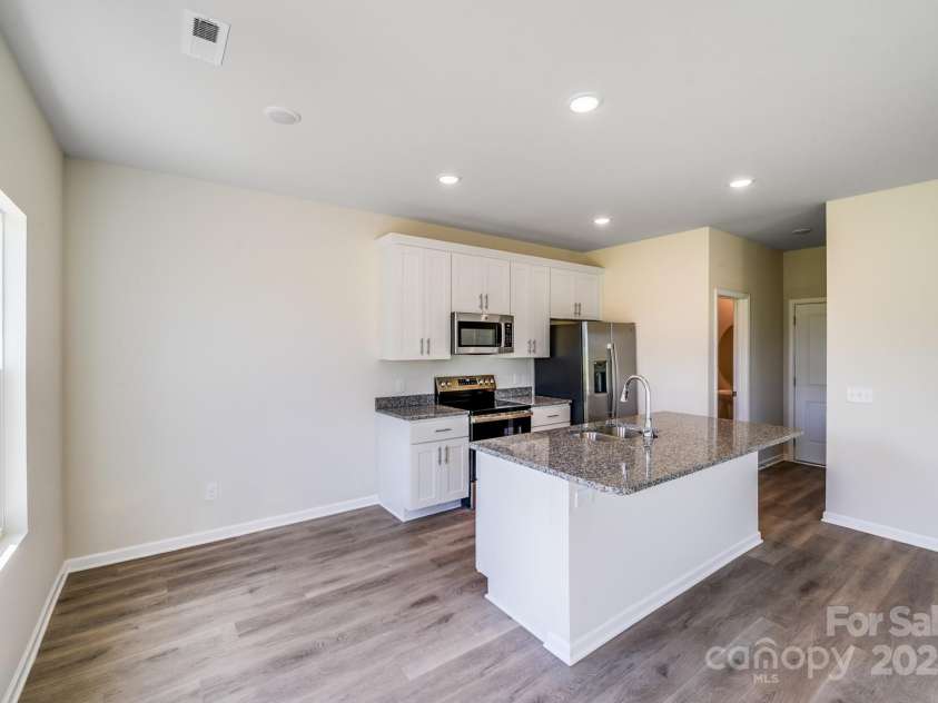 103 Red Cedar Lane, Statesville, NC 28625.  MLS# CAR4309198, YatesRealty ID 16157. 