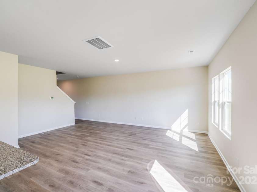 103 Red Cedar Lane, Statesville, NC 28625.  MLS# CAR4309198, YatesRealty ID 16157. 