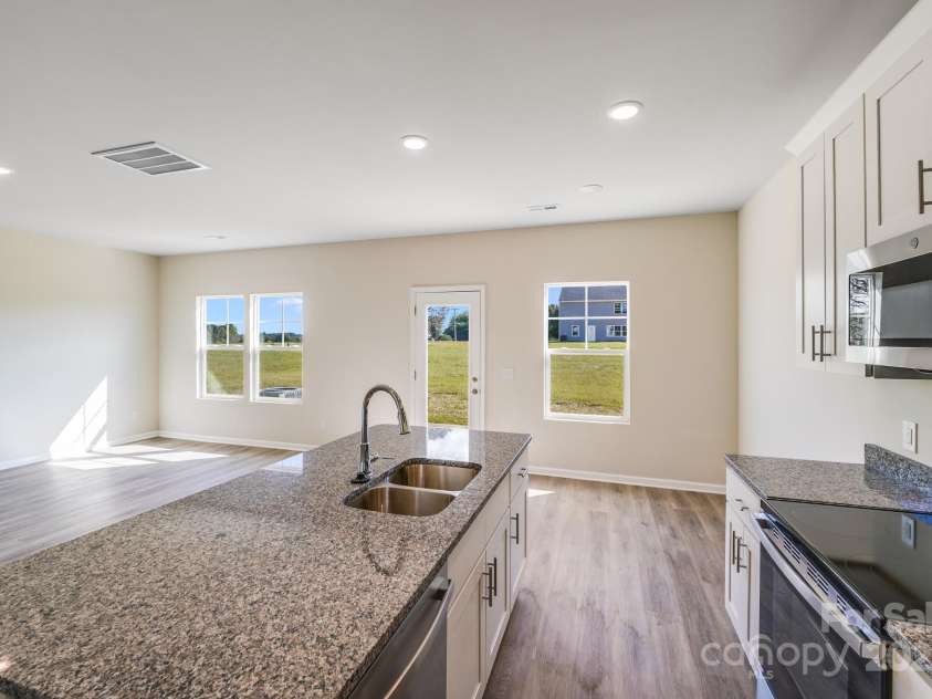 103 Red Cedar Lane, Statesville, NC 28625.  MLS# CAR4309198, YatesRealty ID 16157. 