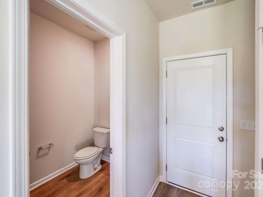 103 Red Cedar Lane, Statesville, NC 28625.  MLS# CAR4309198, YatesRealty ID 16157. 
