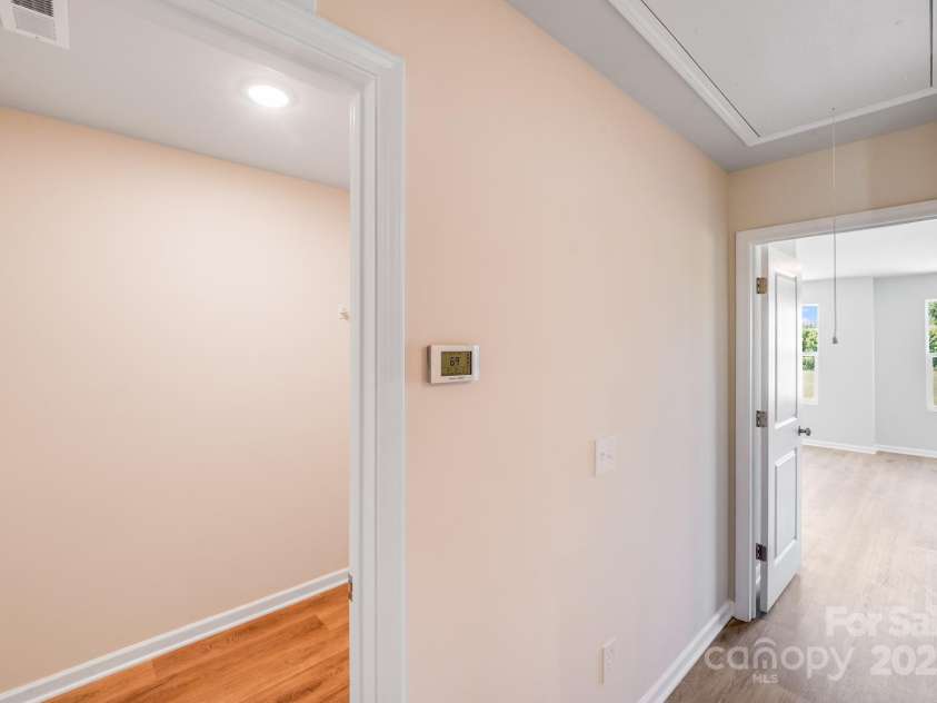 103 Red Cedar Lane, Statesville, NC 28625.  MLS# CAR4309198, YatesRealty ID 16157. 