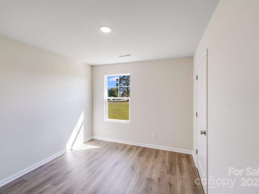 103 Red Cedar Lane, Statesville, NC 28625.  MLS# CAR4309198, YatesRealty ID 16157. 
