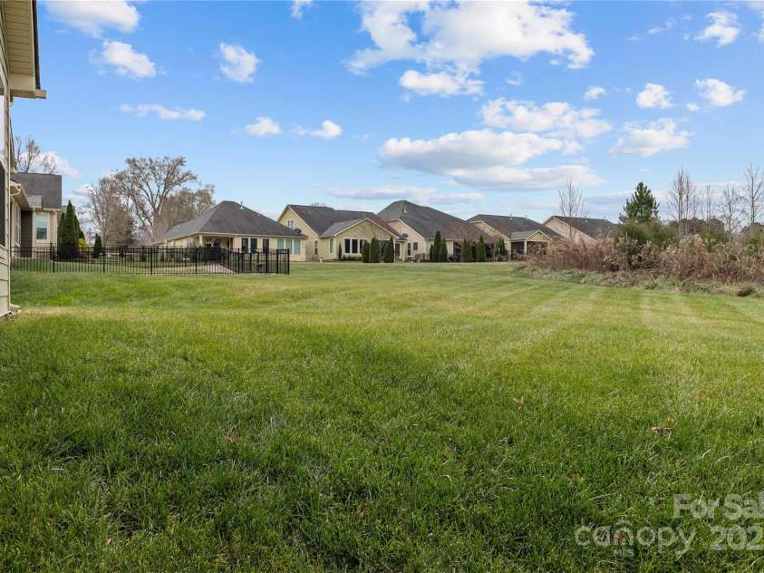 129 Johnson Manor Street, Mooresville, NC 28115.  MLS# CAR4197024, YatesRealty ID 16157. 