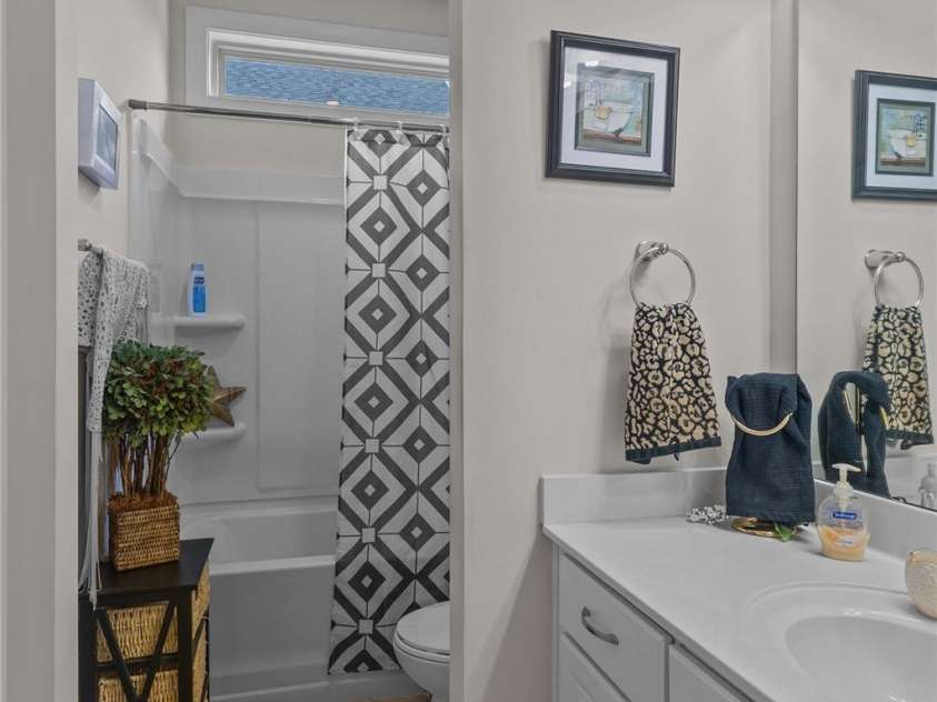 129 Johnson Manor Street, Mooresville, NC 28115.  MLS# CAR4197024, YatesRealty ID 16157. 