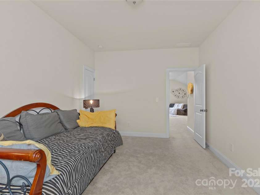 129 Johnson Manor Street, Mooresville, NC 28115.  MLS# CAR4197024, YatesRealty ID 16157. 