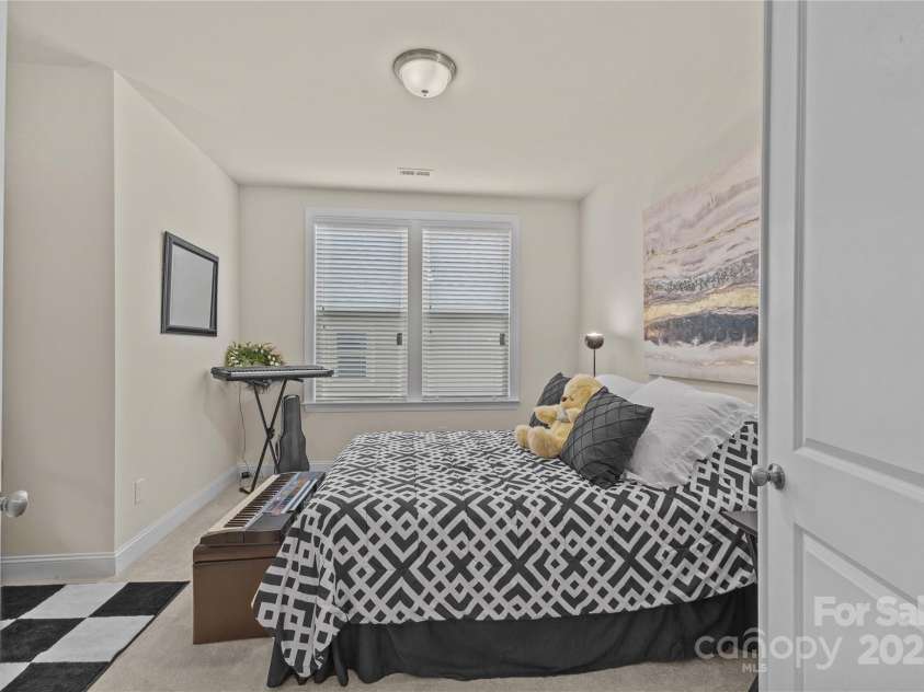 129 Johnson Manor Street, Mooresville, NC 28115.  MLS# CAR4197024, YatesRealty ID 16157. 