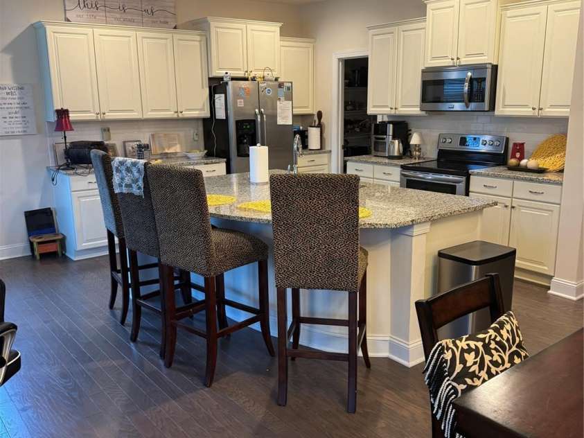 129 Johnson Manor Street, Mooresville, NC 28115.  MLS# CAR4197024, YatesRealty ID 16157. Kitchen view