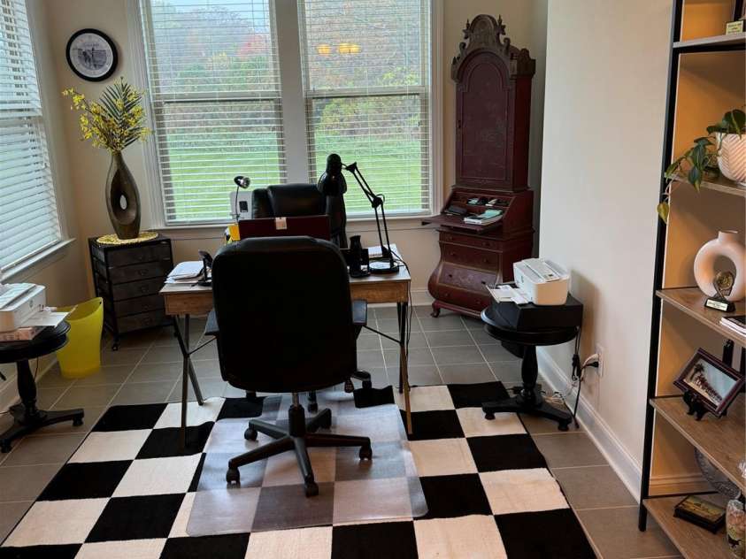 129 Johnson Manor Street, Mooresville, NC 28115.  MLS# CAR4197024, YatesRealty ID 16157. Sun room/office