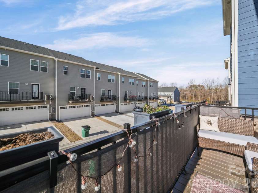 3501 Timber Mill Drive, Matthews, NC 28104.  MLS# CAR4340505, YatesRealty ID 16158. 