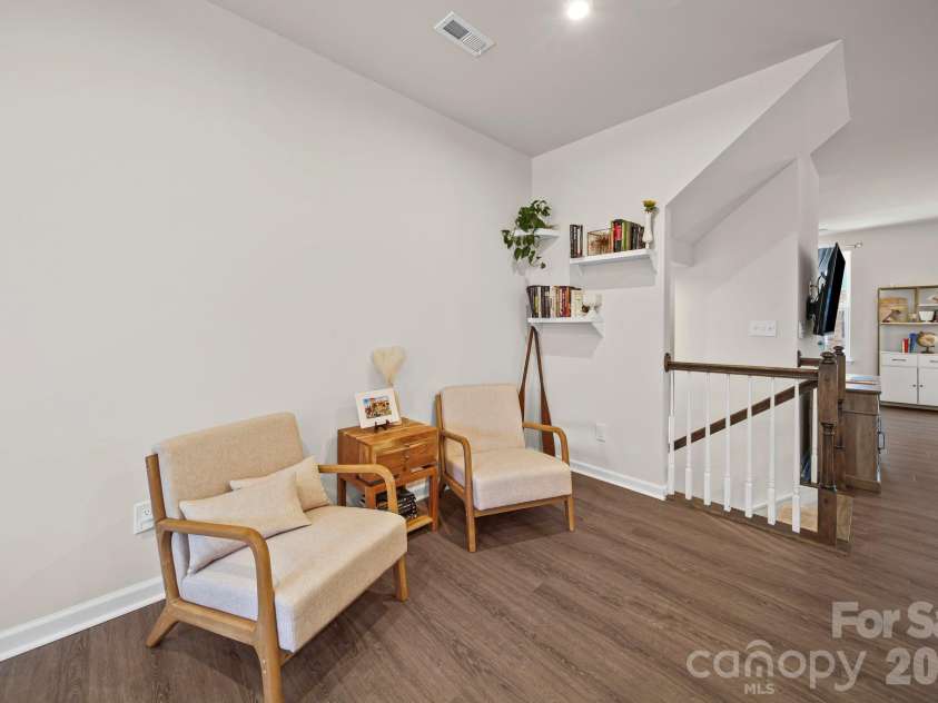 3501 Timber Mill Drive, Matthews, NC 28104.  MLS# CAR4340505, YatesRealty ID 16158. 