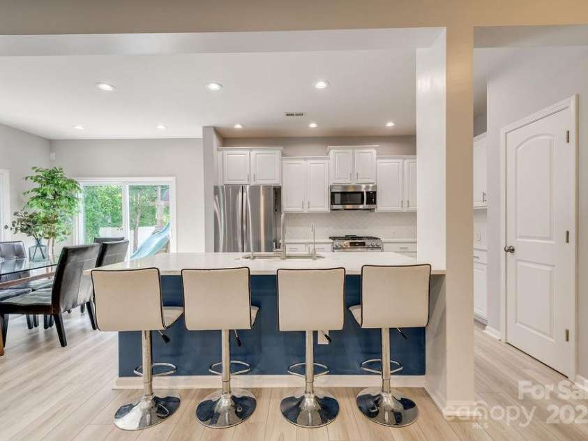 861 Watling Street, Fort Mill, SC 29715.  MLS# CAR4246514, YatesRealty ID 16158. 