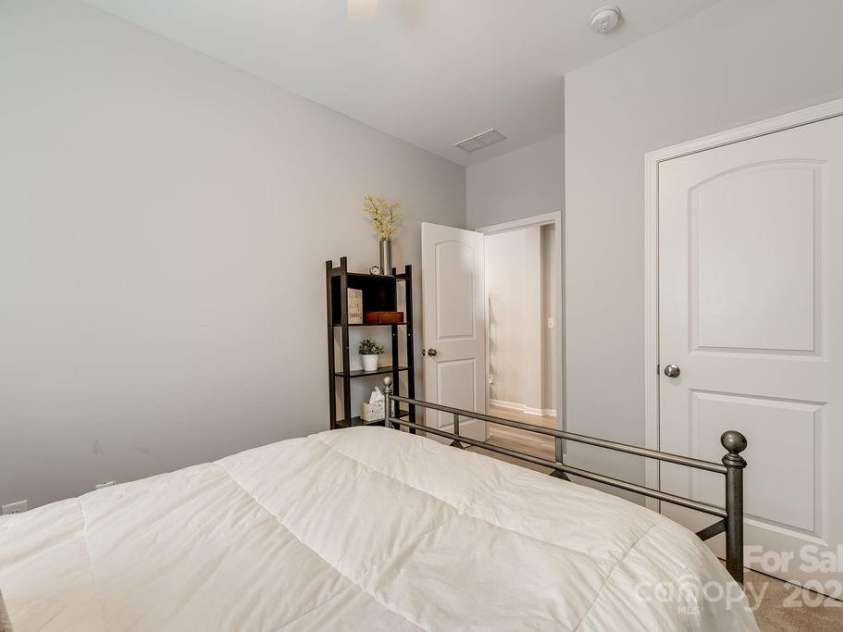 861 Watling Street, Fort Mill, SC 29715.  MLS# CAR4246514, YatesRealty ID 16158. 