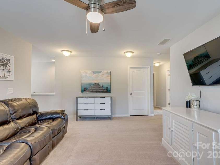 861 Watling Street, Fort Mill, SC 29715.  MLS# CAR4246514, YatesRealty ID 16158. 