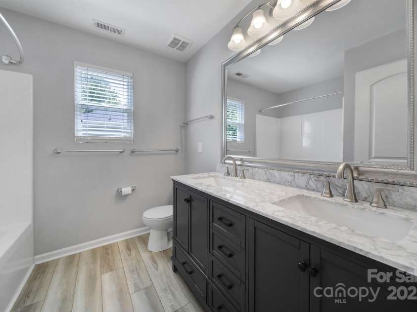 861 Watling Street, Fort Mill, SC 29715.  MLS# CAR4246514, YatesRealty ID 16158. 