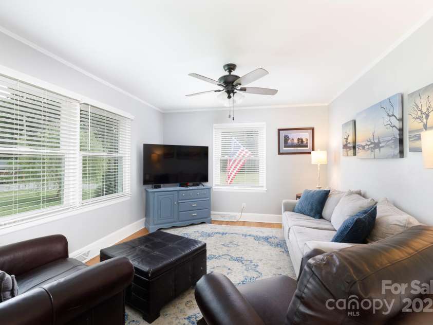 192 Bailey Avenue, Rock Hill, SC 29732.  MLS# CAR4253976, YatesRealty ID 16159. 