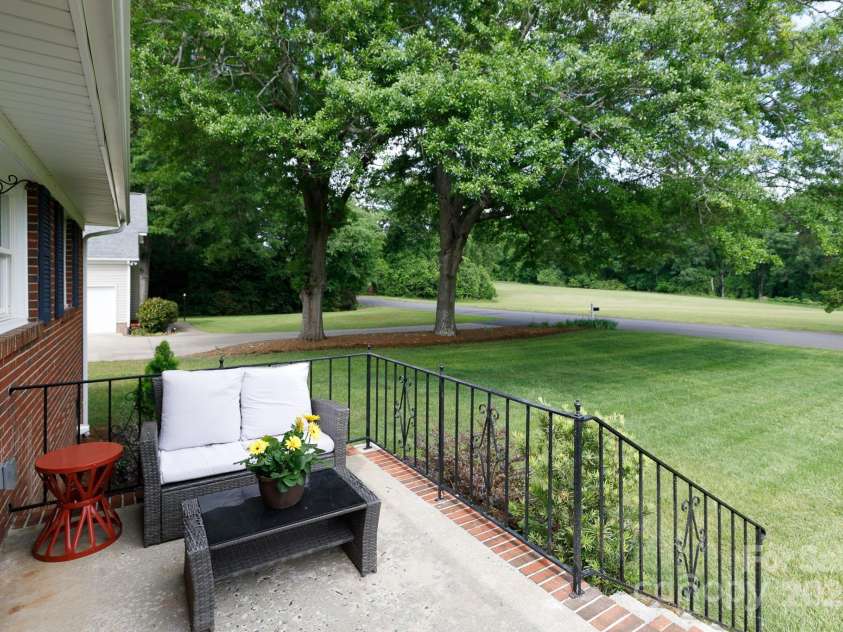 192 Bailey Avenue, Rock Hill, SC 29732.  MLS# CAR4253976, YatesRealty ID 16159. 