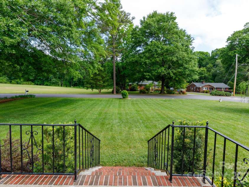 192 Bailey Avenue, Rock Hill, SC 29732.  MLS# CAR4253976, YatesRealty ID 16159. 