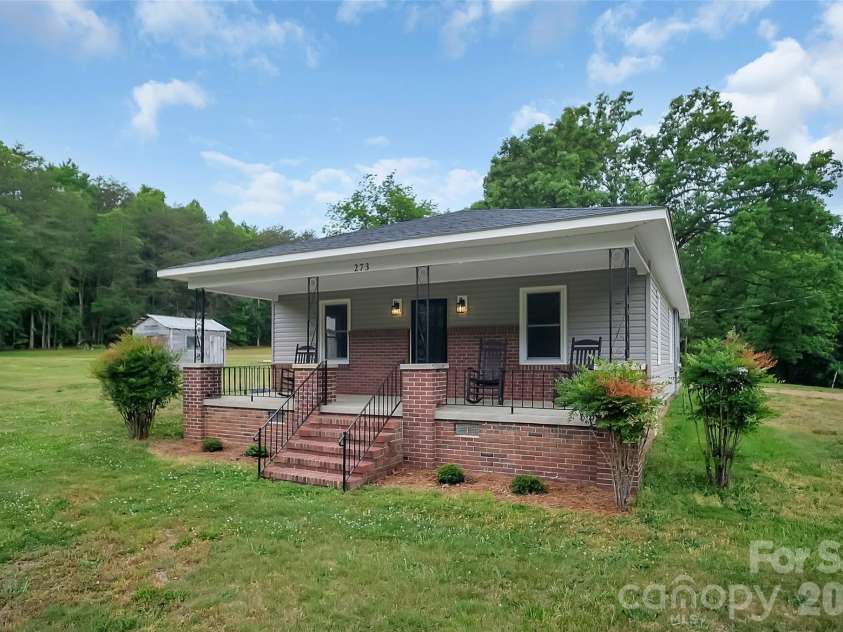 273 Stanley Spencer Mtn Road, Stanley, NC 28056.  MLS# CAR4376300, YatesRealty ID 1616. 