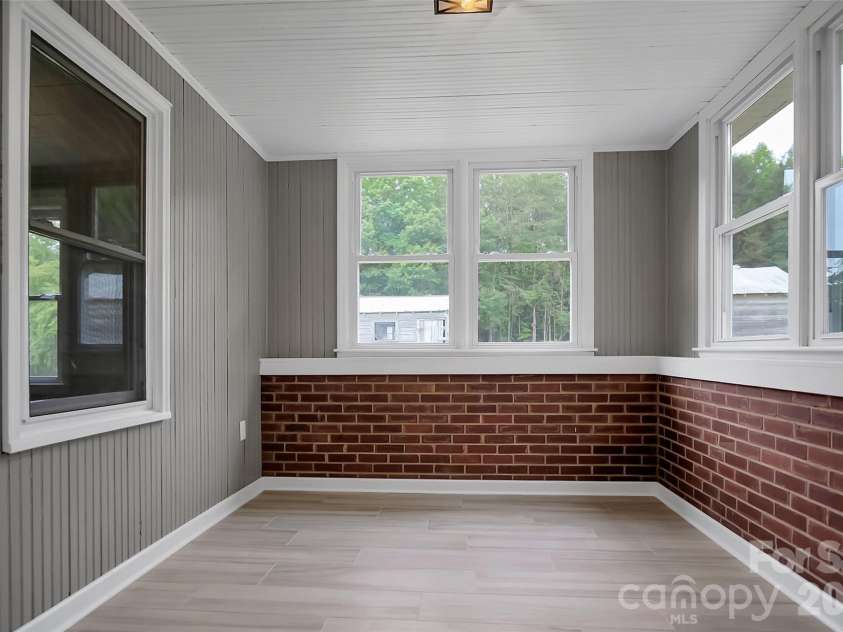 273 Stanley Spencer Mtn Road, Stanley, NC 28056.  MLS# CAR4376300, YatesRealty ID 1616. 