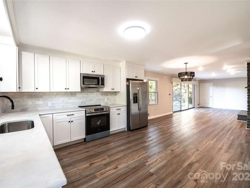 719 Avondale Avenue, Albemarle, NC 28001.  MLS# CAR4316276, YatesRealty ID 1616. 